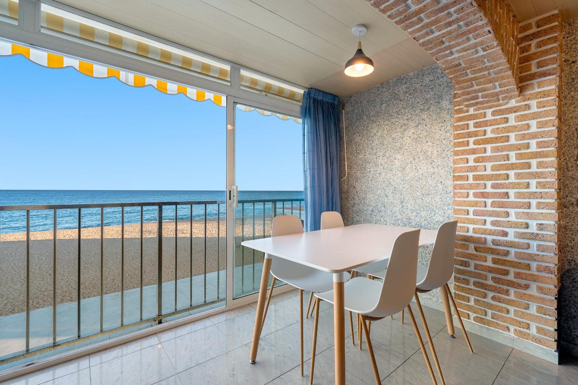 Hauzify I Apartament Plenamar プラヤ・デアロ エクステリア 写真